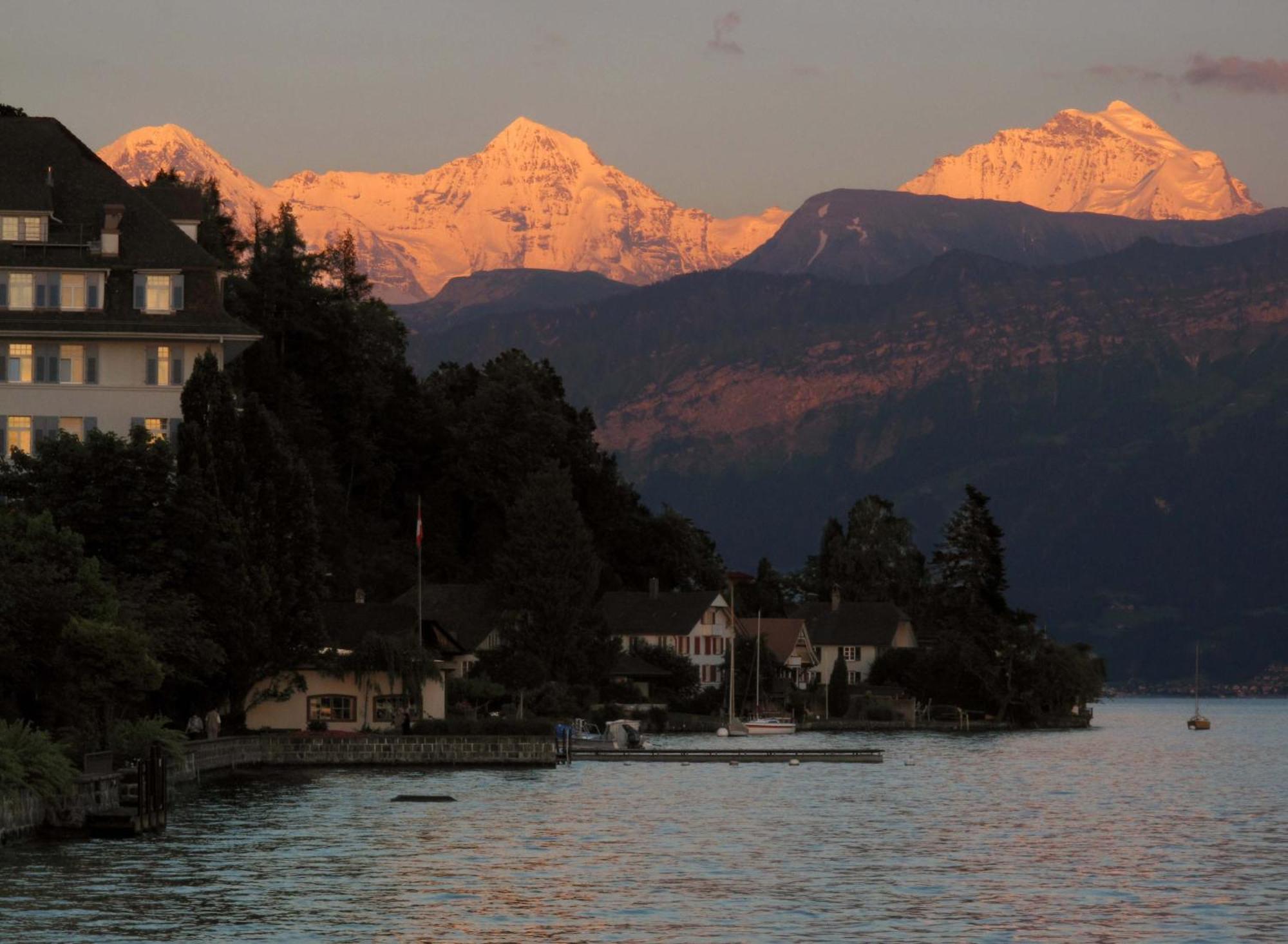 Hotel Restaurant Bellevue Au Lac Thun Exteriér fotografie