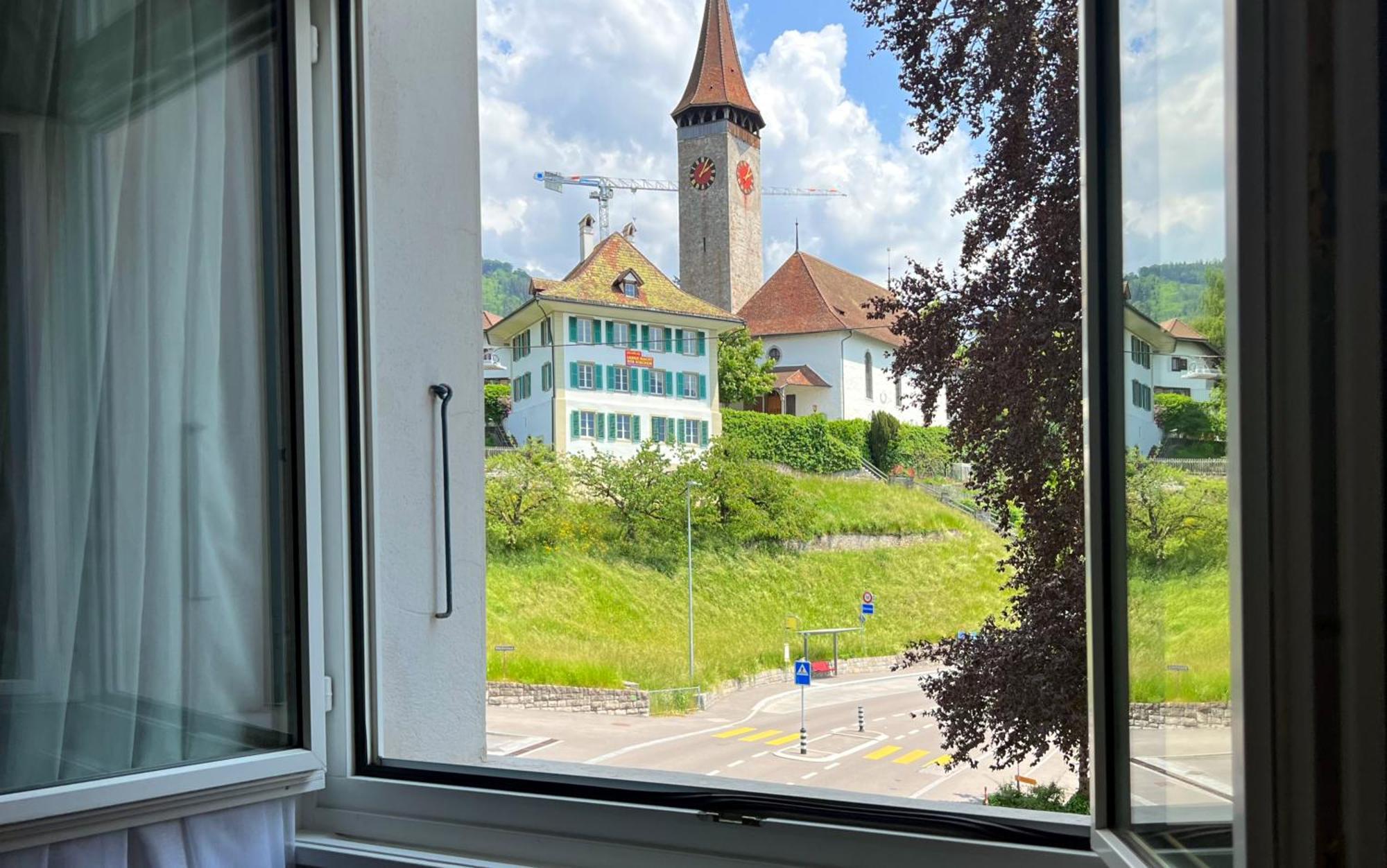 Hotel Restaurant Bellevue Au Lac Thun Pokoj fotografie